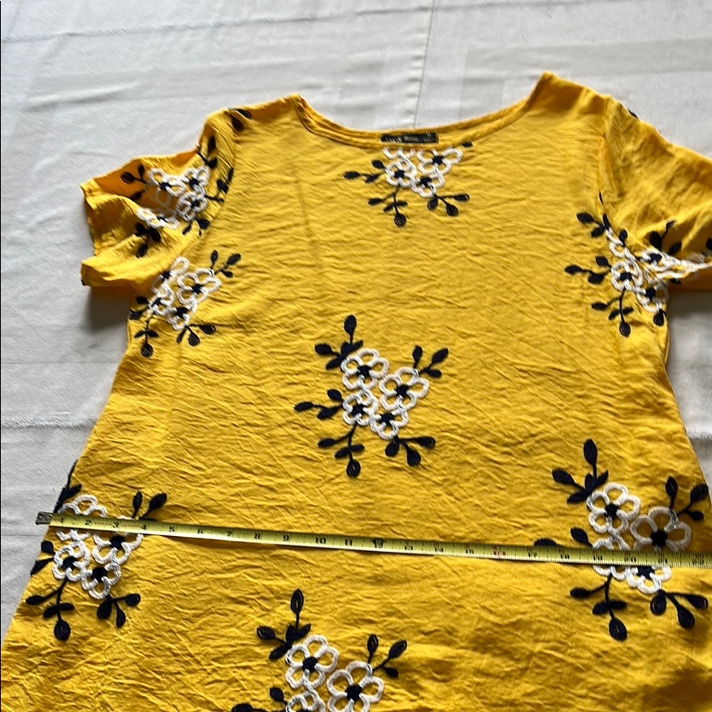 Ana & Rose Elegant Yellow Woman’s Embroidery Tunic Dress Size Medium - Picture 5 of 7
